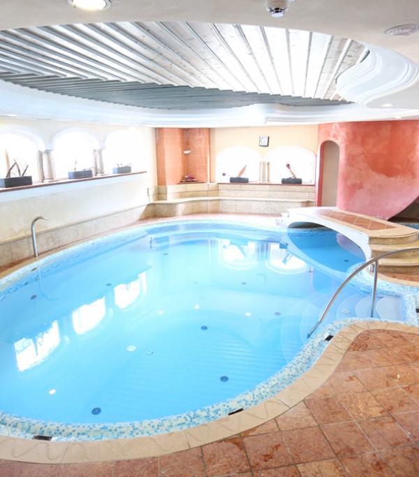Indoor swimming pool