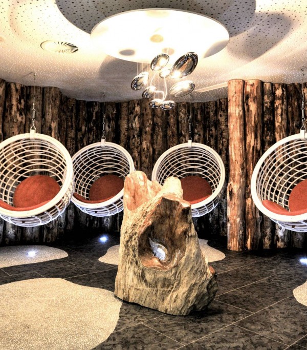 Relaxation room to float