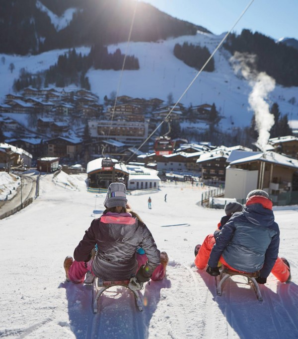 Tobogganing in Saalbach Hinterglemm © saalbach.com, Daniel Roos
