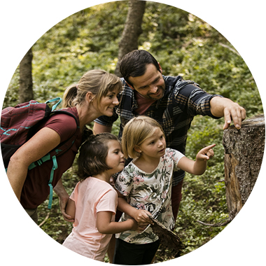 Hiking in family holidays © saalbach.com, Mirja Geh