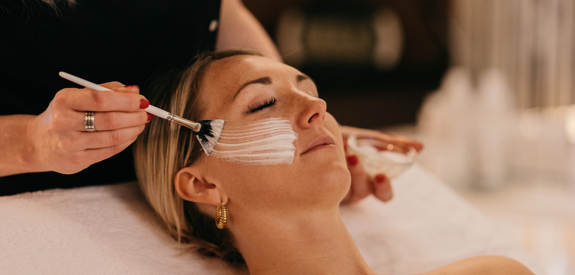 Gesichtsbehandlungen