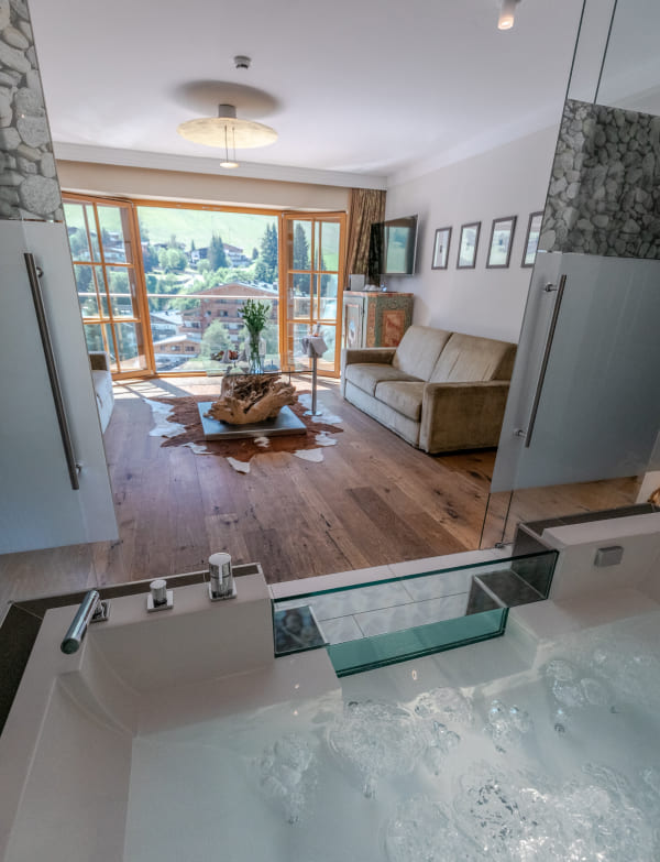 Room in the Hotel Alpine Palace