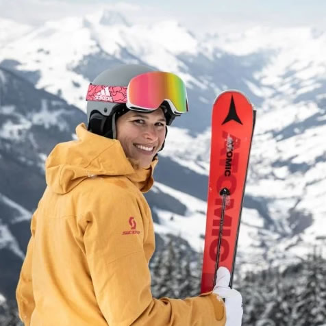 Skiing holiday Austria © TVB Saalbach-Hinterglemm