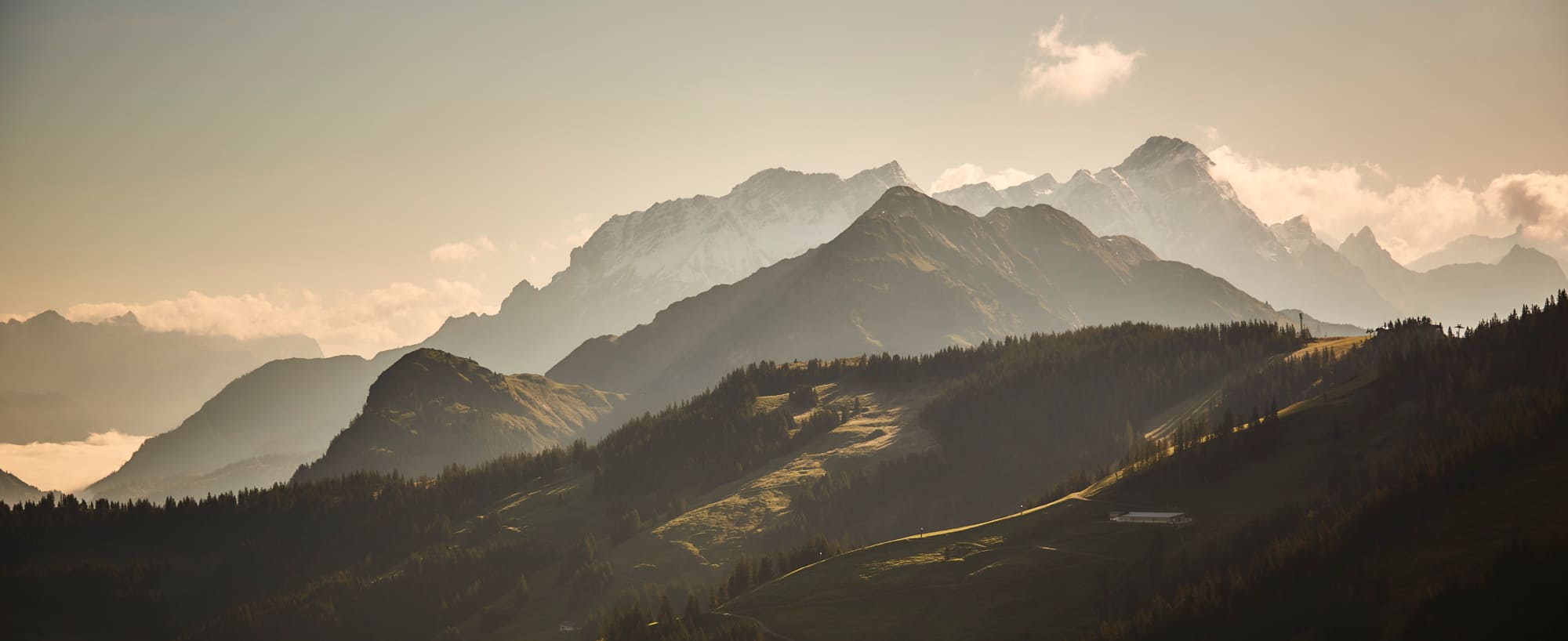 Breathtaking mountain scenery in Saalbach Hinterglemm, Austria © saalbach.com, Daniel Roos
