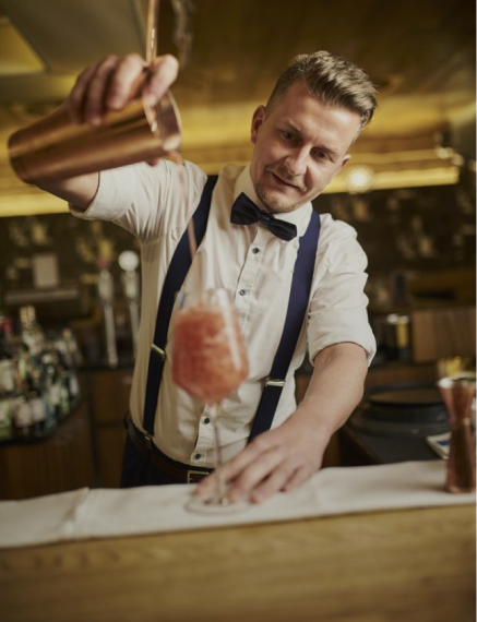Wood Bar © shutterstock.com